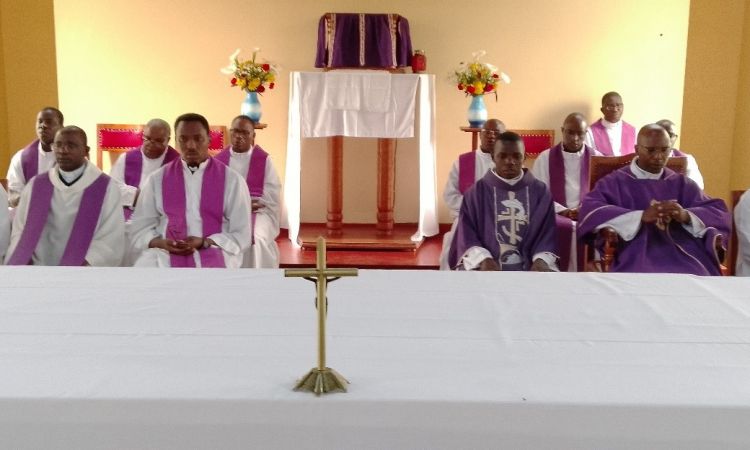 RECOLLECTION AUTOUR DU SACREMENT DE L’EUCHARISTIE