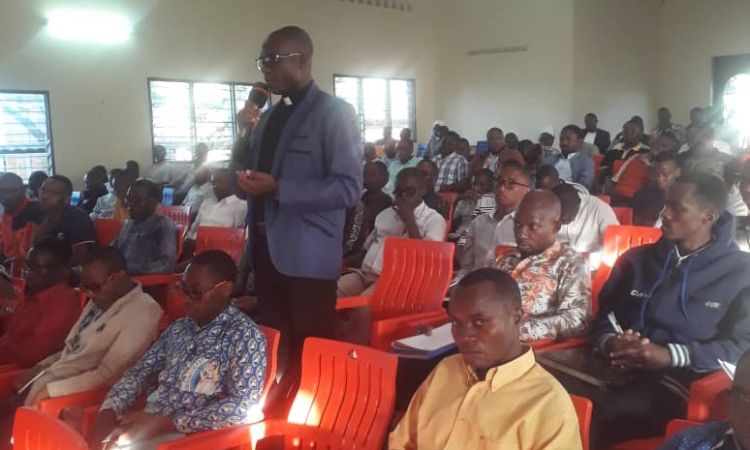 LES COMMUNAUTES ECCLESIALES DE BASE AU SERVICE DE LA CROISSANCE DE LA FOI DANS L’EGLISE-FAMILLE