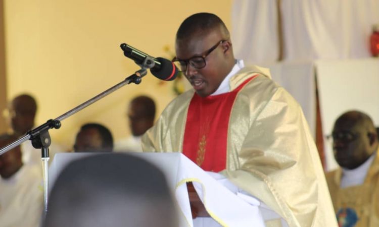 LE SPORT : LIEU DE  CONSOLIDATION DE LA COMMUNION FRATERNELLE